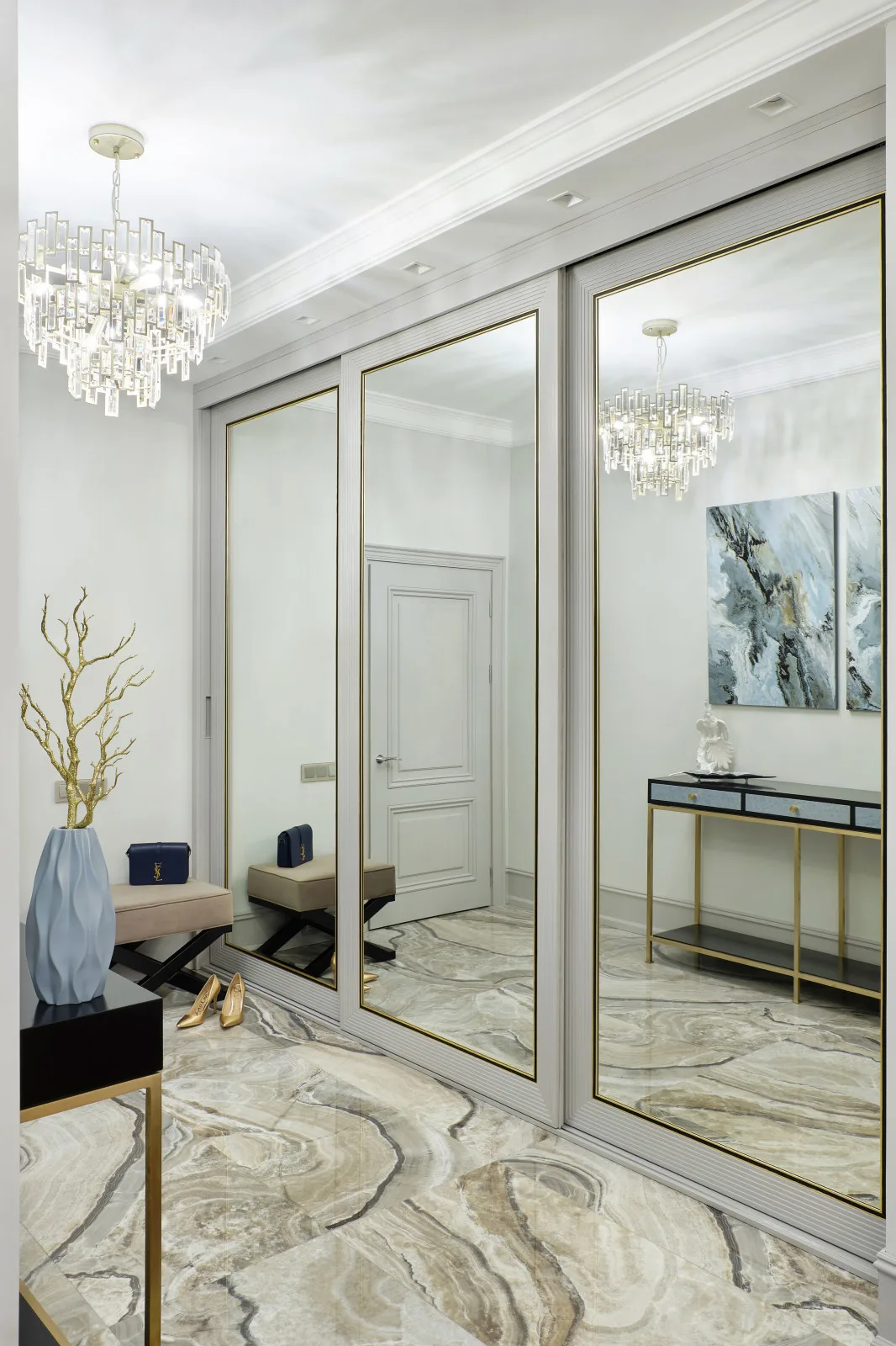 Novaya Istoriya Entrance Hall, interior design project